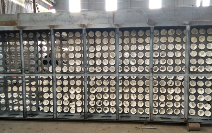 耐高溫耐腐蝕布袋除塵器濾料選擇指南：PTFE、P84、玻纖全面解析