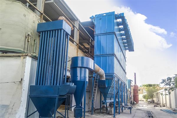 化工行業(yè)復(fù)雜成分粉塵收集：防腐防爆型除塵器選型指南